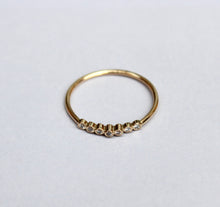 Indlæs billede til gallerivisning Not So Tiny Art Deco White Diamond Ring