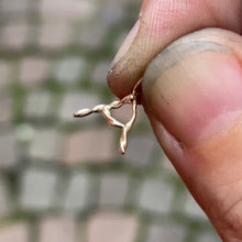 Indlæs billede til gallerivisning Curly Letter