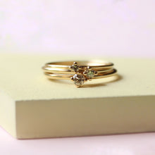Indlæs billede til gallerivisning Medium Pointy Ring Champagne Diamond