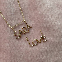 Indlæs billede til gallerivisning Lucky Letter Signature Pendant - Design Selv