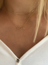 Indlæs billede til gallerivisning Lucky Letter MAMA Pendant
