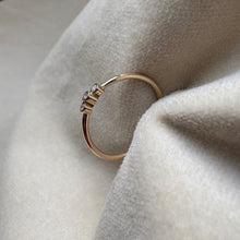 Indlæs billede til gallerivisning 3 Diamonds - Not Tiny Art Deco Ring
