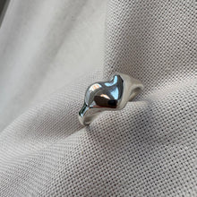 Indlæs billede til gallerivisning UNIKA Heart Ring 4.2