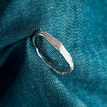 Indlæs billede til gallerivisning 01- Surface Ring
