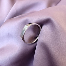 Indlæs billede til gallerivisning UNIKA Signet Ring - str 50-54