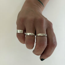 Indlæs billede til gallerivisning UNIKA Signet Ring - str 50-54