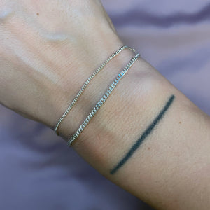 01- Skinny Cuban  Silver Bracelet