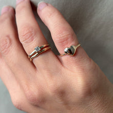 Indlæs billede til gallerivisning UNIKA Heart Ring - Pinky Finger - 14 karat guld