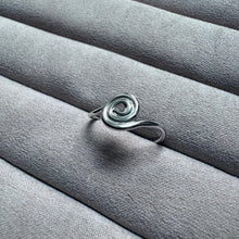 Indlæs billede til gallerivisning 01- Spinning Rose Ring