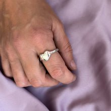 Indlæs billede til gallerivisning UNIKA Chunky Heart Ring 2
