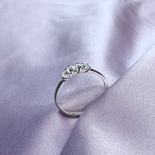 Indlæs billede til gallerivisning 01- Pointy Trio Ring White Diamonds Sølv