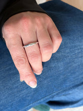 Indlæs billede til gallerivisning 01- Surface Ring