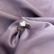 Indlæs billede til gallerivisning UNIKA Chunky Heart Ring 3