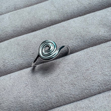 Indlæs billede til gallerivisning 01- Spinning Rose Ring