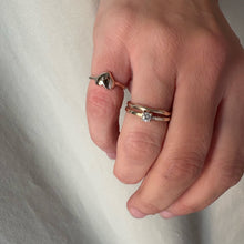 Indlæs billede til gallerivisning UNIKA Heart Ring - Pinky Finger - 14 karat guld