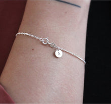 Indlæs billede til gallerivisning Letter Charm Bracelet Sølv