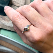 Indlæs billede til gallerivisning UNIKA Chunky Heart Ring 4
