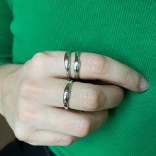 Indlæs billede til gallerivisning 1- UNIKA Chunky Wavy Ring 2