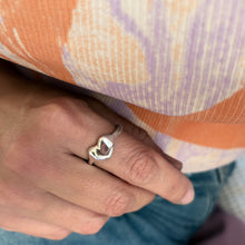 Indlæs billede til gallerivisning UNIKA Chunky Heart Ring 2