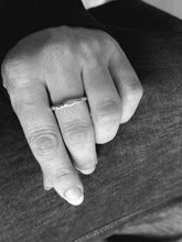 Indlæs billede til gallerivisning 01- Surface Ring