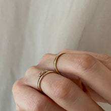 Indlæs billede til gallerivisning 1- UNIKA Chunky Wavy Ring 2  - 8 karat