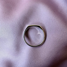 Indlæs billede til gallerivisning UNIKA Signet Ring - str 50-54