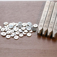 Indlæs billede til gallerivisning Letter Charm Bracelet Sølv