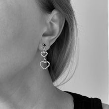 Indlæs billede til gallerivisning 01 - Twisted double Heart Earring