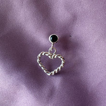 Indlæs billede til gallerivisning 01 - Twisted Heart Earring