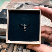 Indlæs billede til gallerivisning 01- Lucky Letter Sølv