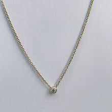 Indlæs billede til gallerivisning Minimal White Diamond Necklace